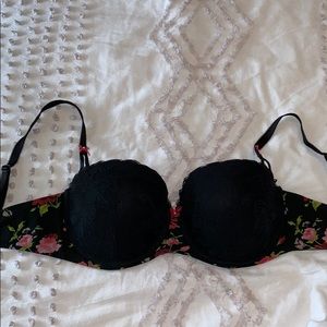 Victoria’s Secret Balconet Push-up Bra